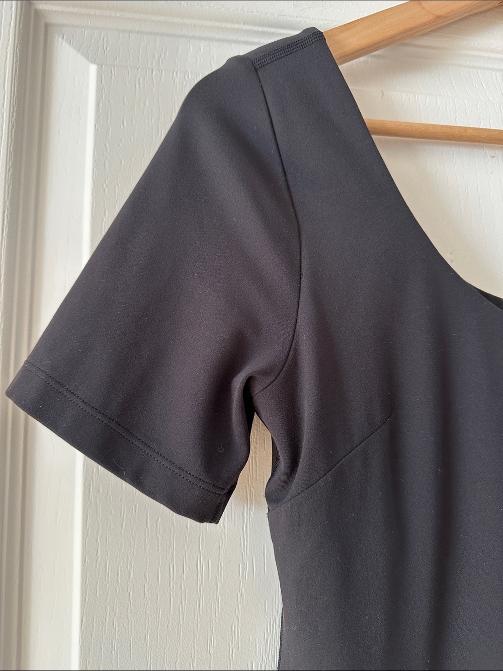 Lululemon Align Short-Sleeve Dress
Black, Size 8 - Picture 8 of 15